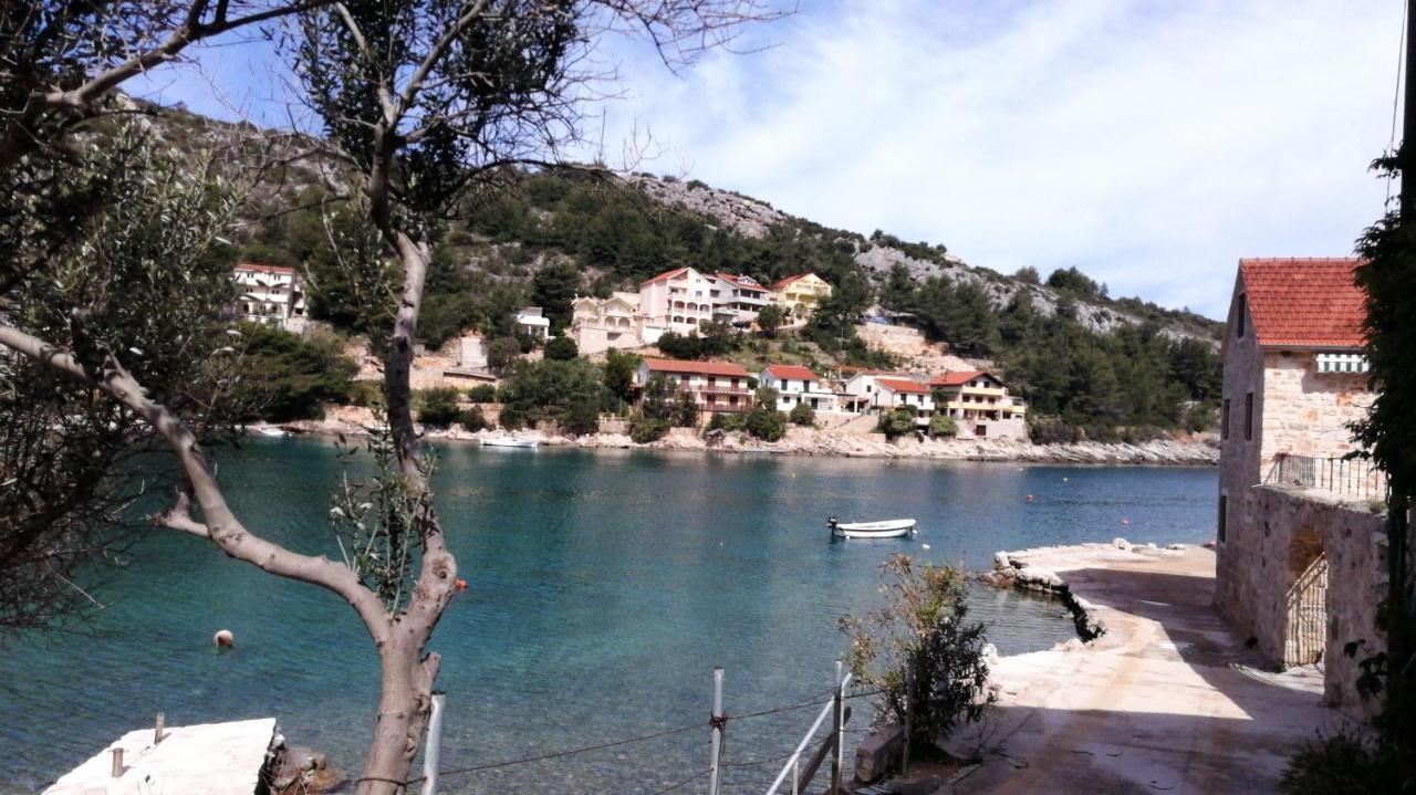 Appartementhaus Elena Jelsa  Exterior foto